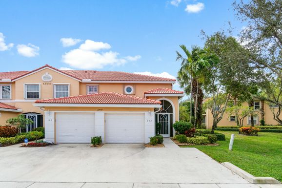 12447 Crystal Pointe, Boynton Beach, FL 33437