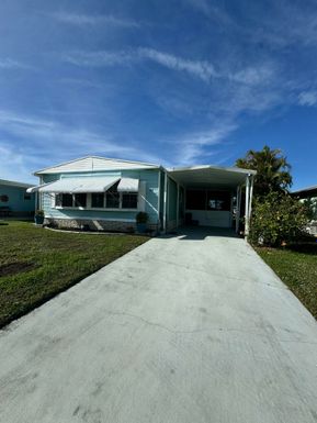 44 Verde Vista, Fort Pierce, FL 34951