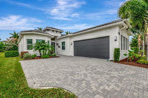 8490 Julian Alps, Boynton Beach, FL 33473