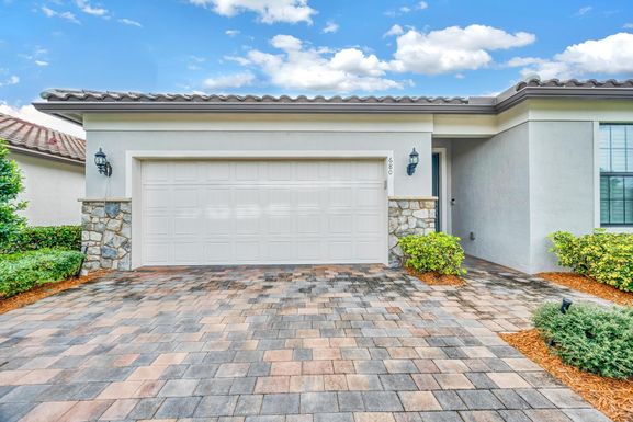 680 Villandry, Port Saint Lucie, FL 34984