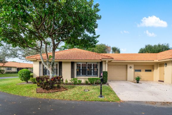 4440 Pandana Tree, Boynton Beach, FL 33436