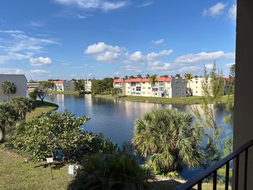 3001 Sunrise Lakes, Sunrise, FL 33322