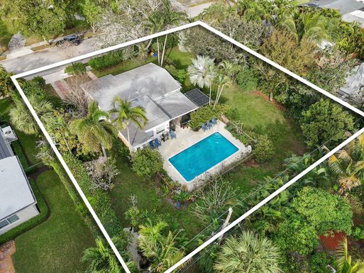 1002 Ardmore, West Palm Beach, FL 33401