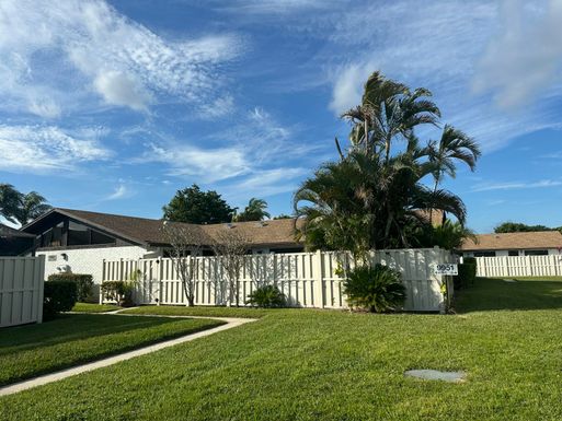 9951 Boca Gardens, Boca Raton, FL 33496