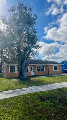 3111 Kentucky, Fort Pierce, FL 34947