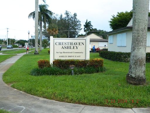 4780 Cresthaven, West Palm Beach, FL 33415