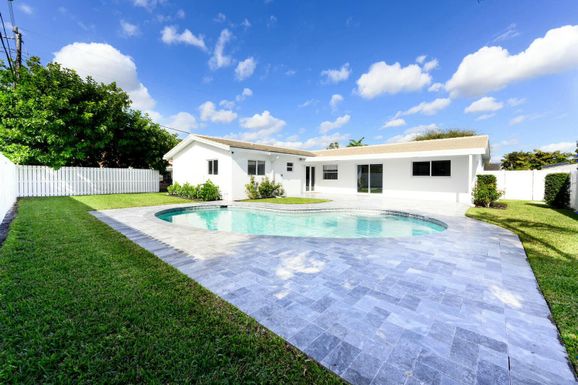 4 Tam O Shanter, Boca Raton, FL 33431