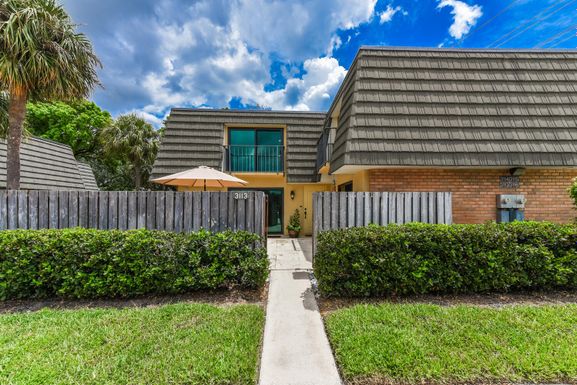 3113 31st, West Palm Beach, FL 33407