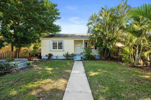 1121 K, Lake Worth Beach, FL 33460