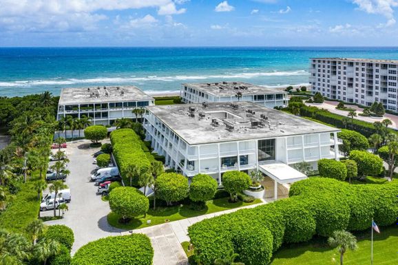 2275 Ocean, Palm Beach, FL 33480