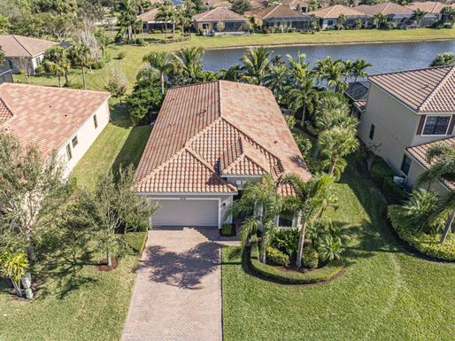 5574 51st, Vero Beach, FL 32967