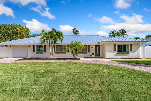 2214 6th, Vero Beach, FL 32962