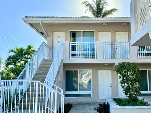 4833 23rd, Fort Lauderdale, FL 33308