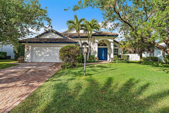 153 Beacon, Jupiter Inlet Colony, FL 33469