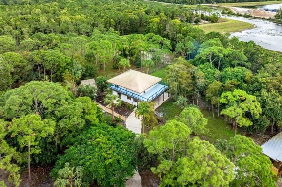 3446 185th, The Acreage, FL 33470