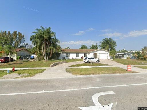 3213 Pinehurst, Lake Worth, FL 33467