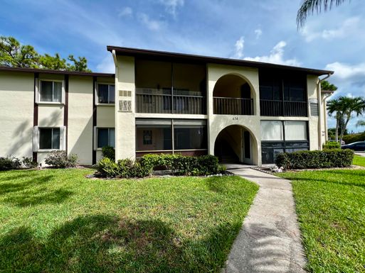 5730 Pine Wood, Lake Worth, FL 33463