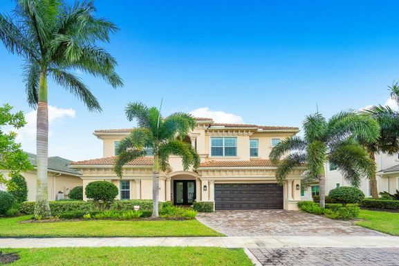 110 Lucia, Jupiter, FL 33478