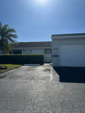 2640 Gately, West Palm Beach, FL 33415