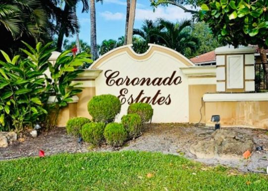 9905 Coronado Lake, Boynton Beach, FL 33437