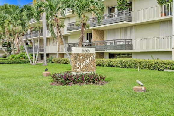 555 4th 2220, Boca Raton, FL 33432