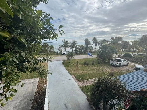 4517 Indian River, Fort Pierce, FL 34950