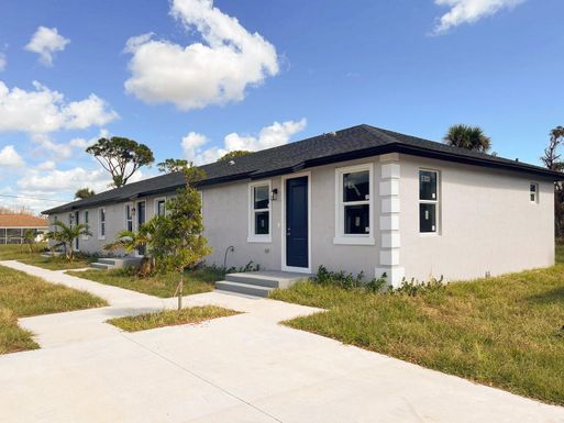 246 Rotonda, Rotonda West, FL 33947