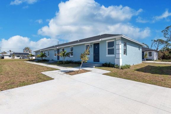 248 Rotonda, Rotonda West, FL 33947