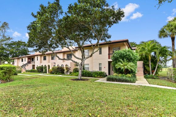 9286 Vista Del Lago, Boca Raton, FL 33428