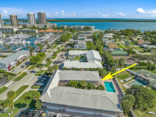 148 Yacht Club, North Palm Beach, FL 33408