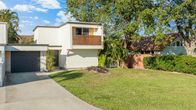 667 Forsyth, Boca Raton, FL 33487