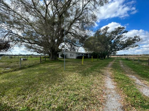 600 344th, Okeechobee, FL 34972