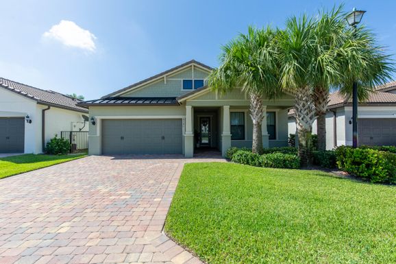 8161 Hanoverian, Lake Worth, FL 33467