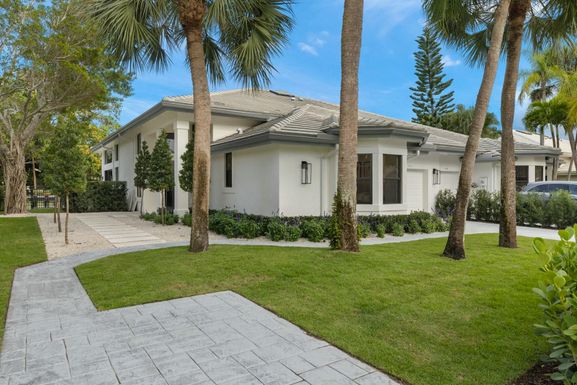 2680 Twin Oaks, Wellington, FL 33414