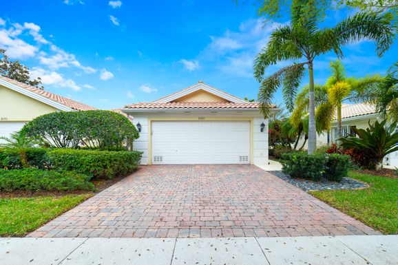 8180 St Johns, Wellington, FL 33414