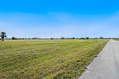 2016 Ne 17th Ter, Cape Coral, FL 33909