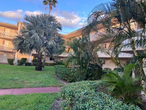 2581 Garden, Lake Worth, FL 33461