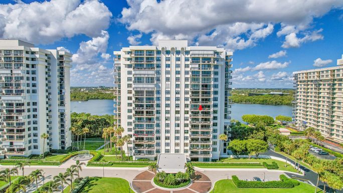 2003 Ocean, Boca Raton, FL 33431