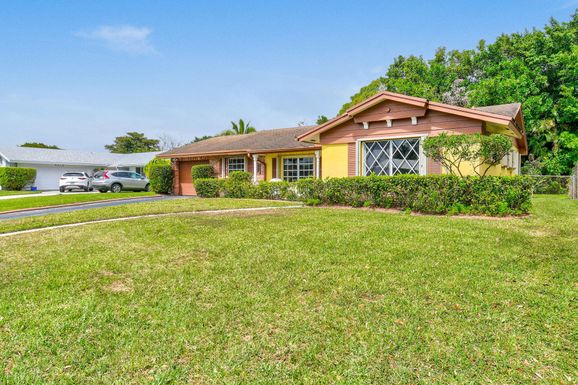 4361 Daffodil, Palm Beach Gardens, FL 33410