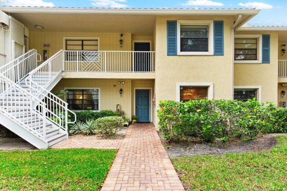 30 Westgate, Boynton Beach, FL 33436