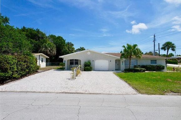 3307 Jeannette, Jensen Beach, FL 34957