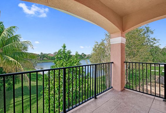 514 Cresta, West Palm Beach, FL 33413