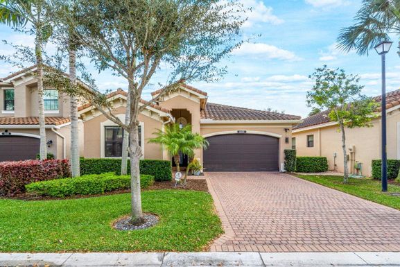 14572 White Jade, Delray Beach, FL 33446