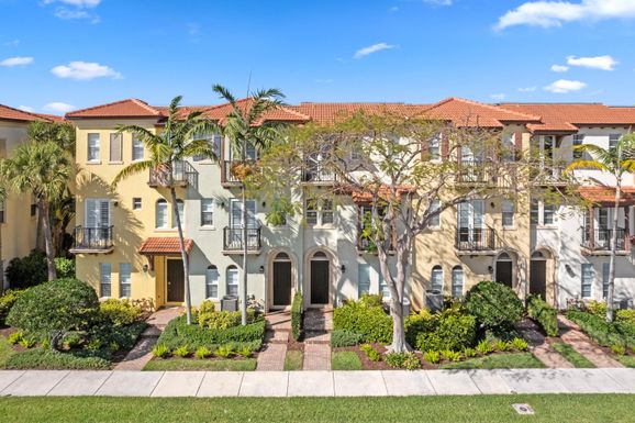 40 Via Floresta, Boca Raton, FL 33487