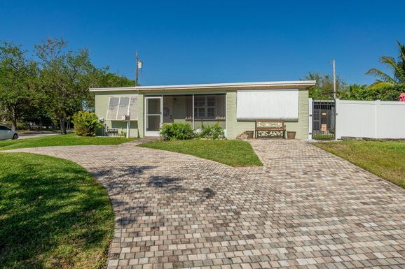 6515 Garden, West Palm Beach, FL 33405