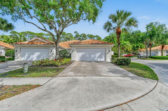 2853 White Trout, West Palm Beach, FL 33411