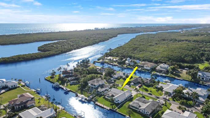 8579 Sabal, Hobe Sound, FL 33455