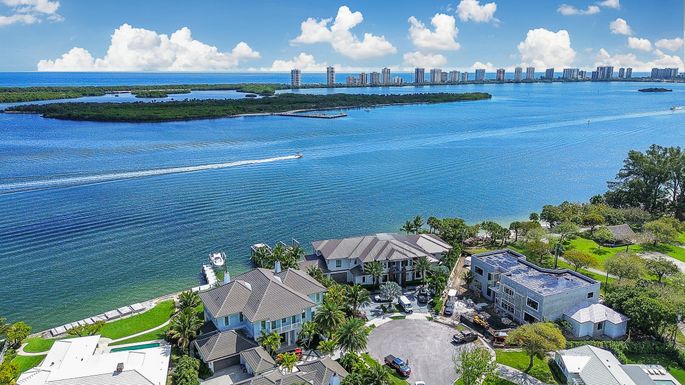 706 Lakeside, North Palm Beach, FL 33408