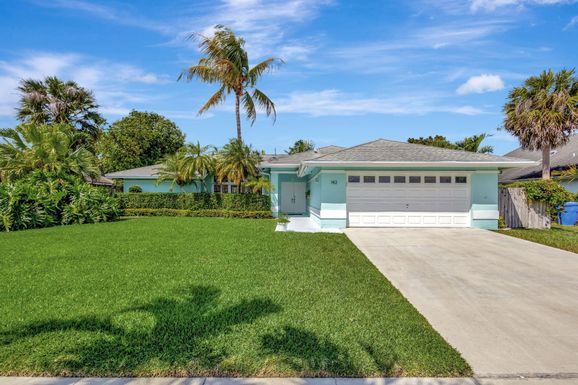 142 Queens, Royal Palm Beach, FL 33411