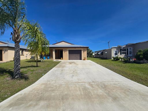 39 Ipanema, Fort Pierce, FL 34951